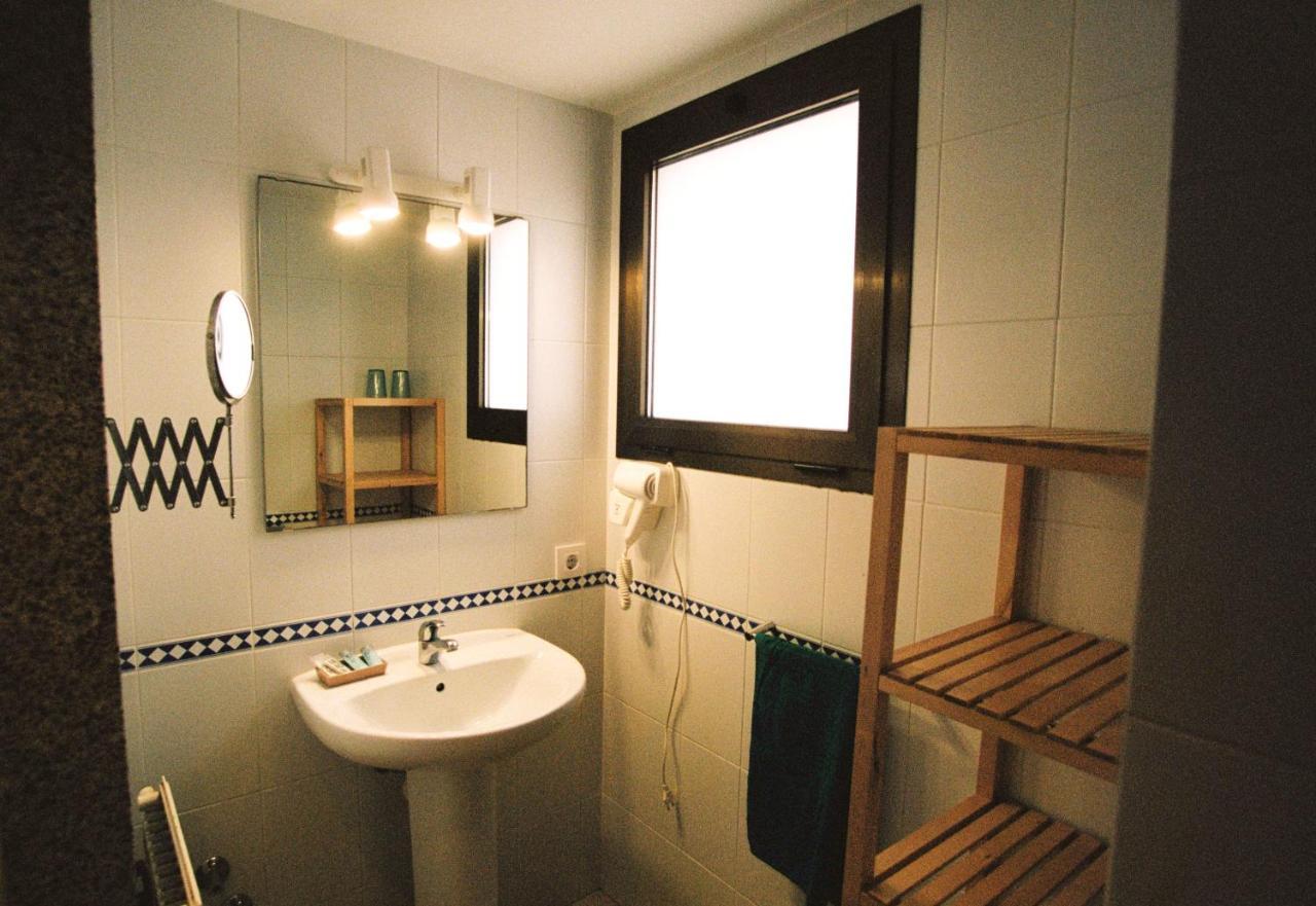 Hostal De L'Aigua Sant Llorenc de la Muga Esterno foto