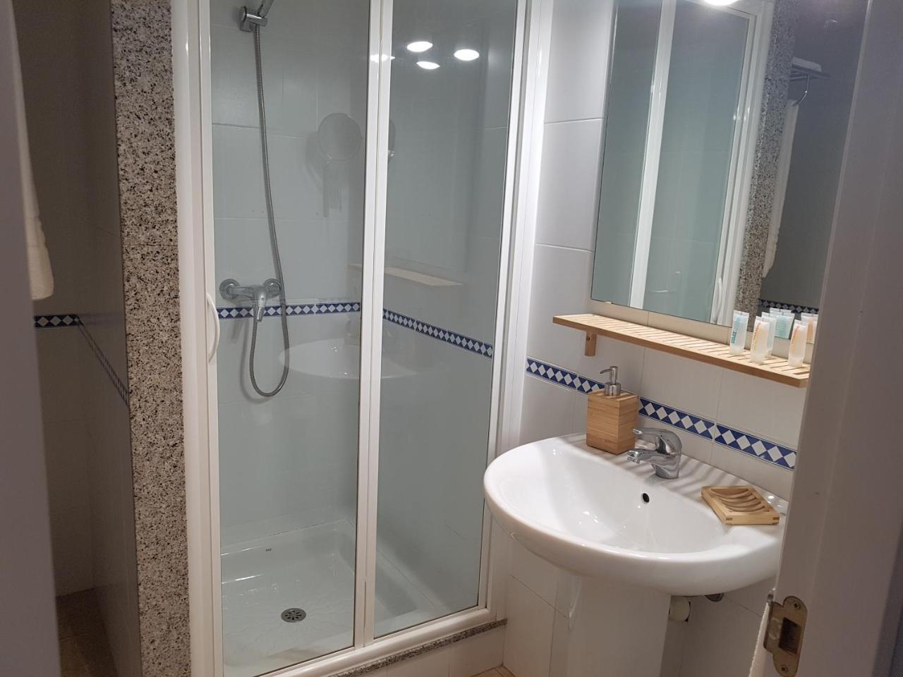 Hostal De L'Aigua Sant Llorenc de la Muga Esterno foto