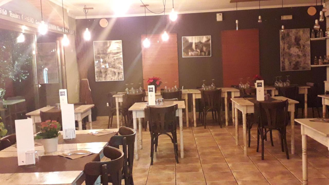 Hostal De L'Aigua Sant Llorenc de la Muga Esterno foto